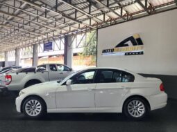 2009 BMW 3 Series 320i auto