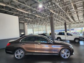 2015 Mercedes-Benz C-Class C250 BlueTec Avantgarde