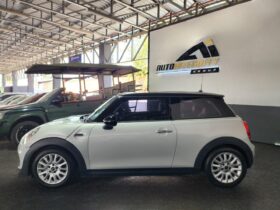 2014 MINI Hatch Cooper Hatch 3-Door Auto