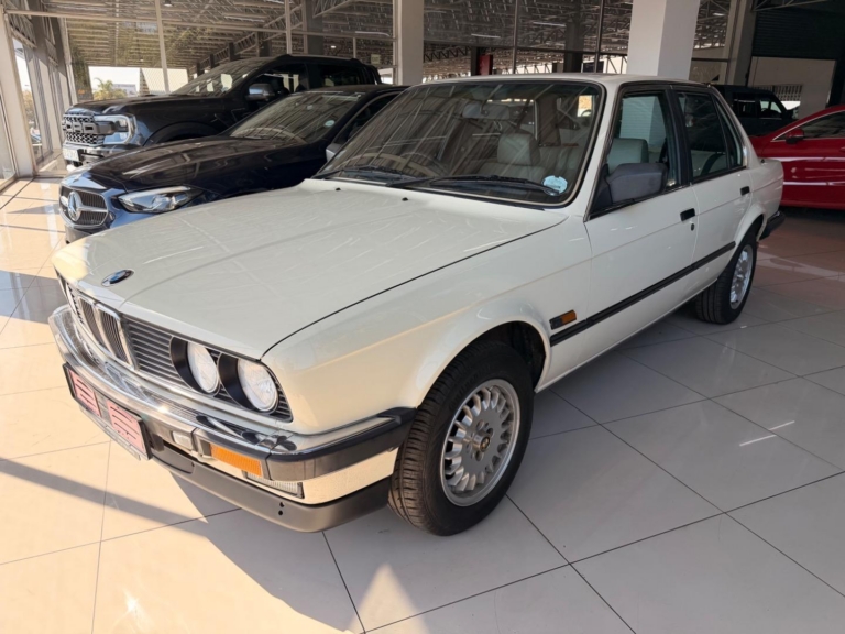 1989 BMW 3 Series 320i (E30)