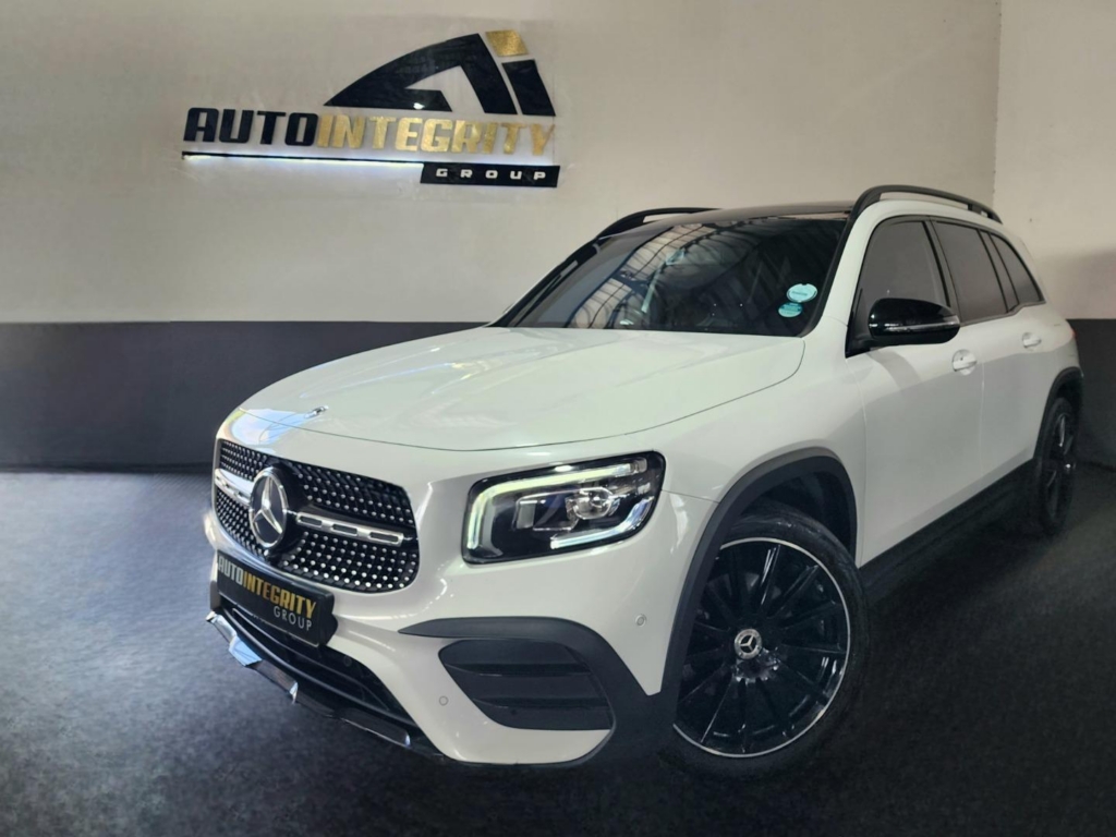 2023 Mercedes-Benz GLB GLB220d 4Matic AMG Line — image 1 of 20