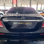 2017 Mercedes-Benz E-Class E200 AMG Line — thumbnail 6